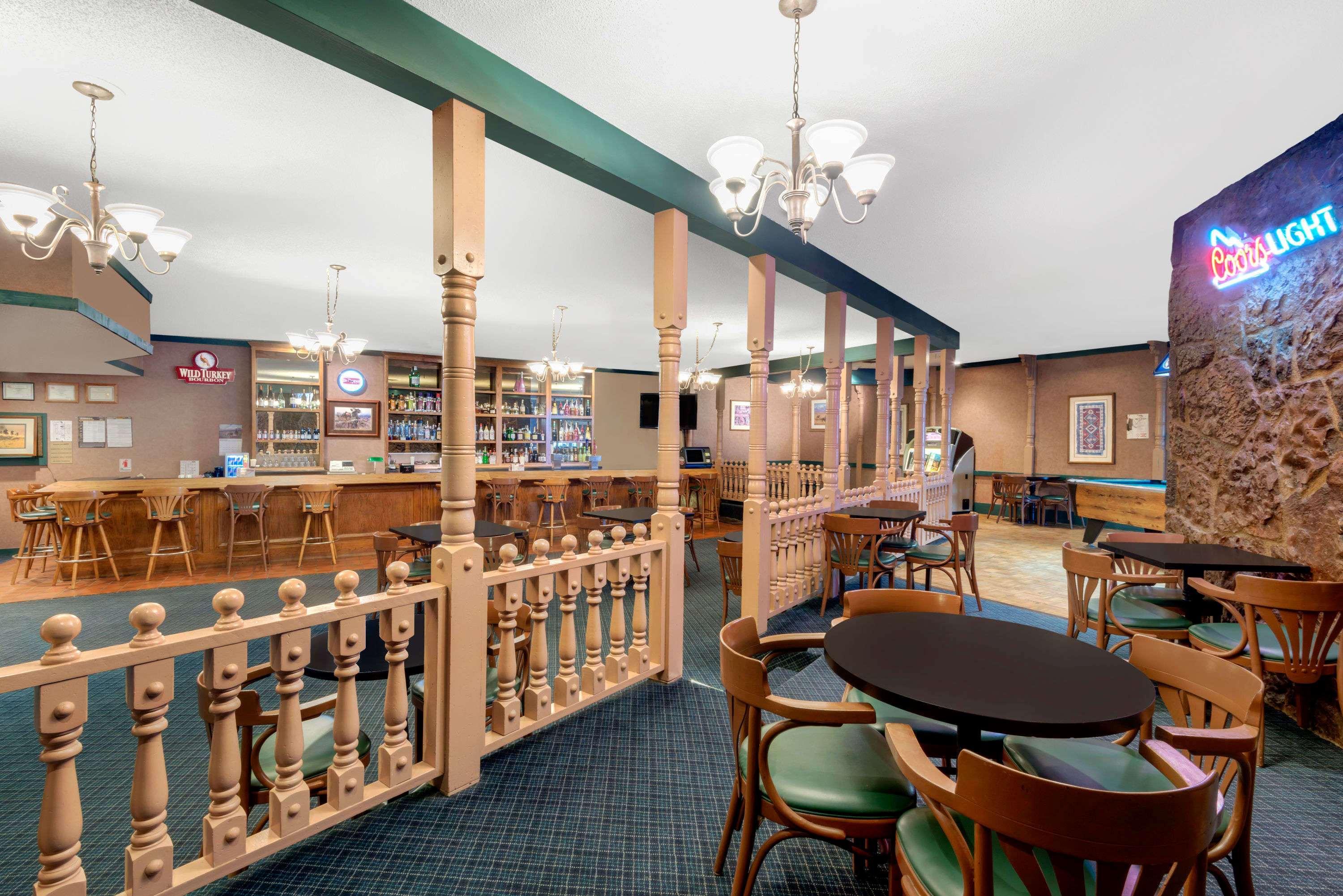 Days Inn & Suites By Wyndham Кловис Екстериор снимка